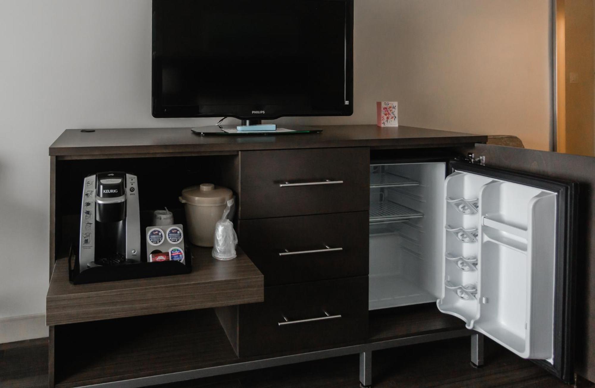 Holiday Inn Hotel Peterborough Waterfront By Ihg Zewnętrze zdjęcie
